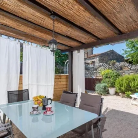 Rustic Casa Dvi Mandule In Novigrad *