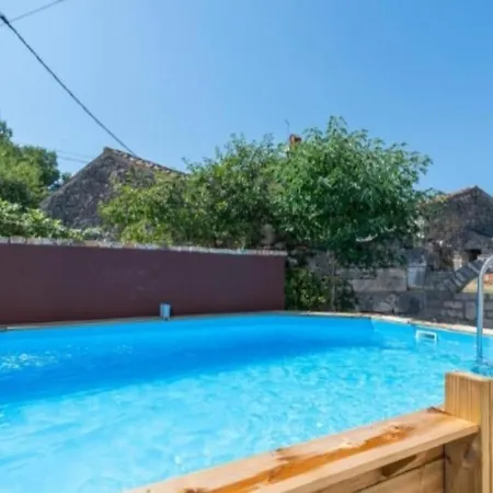 Villa Rustic Casa Dvi Mandule In Novigrad *