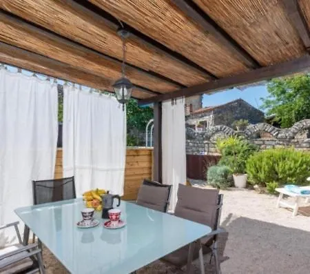 Rustic Casa Dvi Mandule In Novigrad * 布罗托尼贾