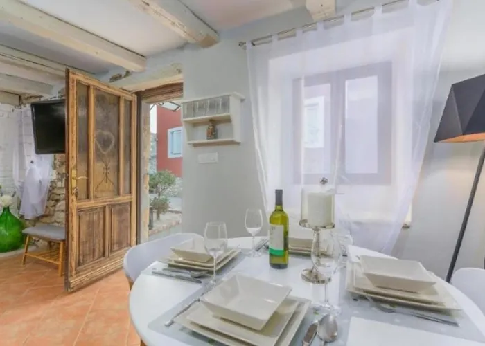 Rustic Casa Dvi Mandule In Novigrad 빌라